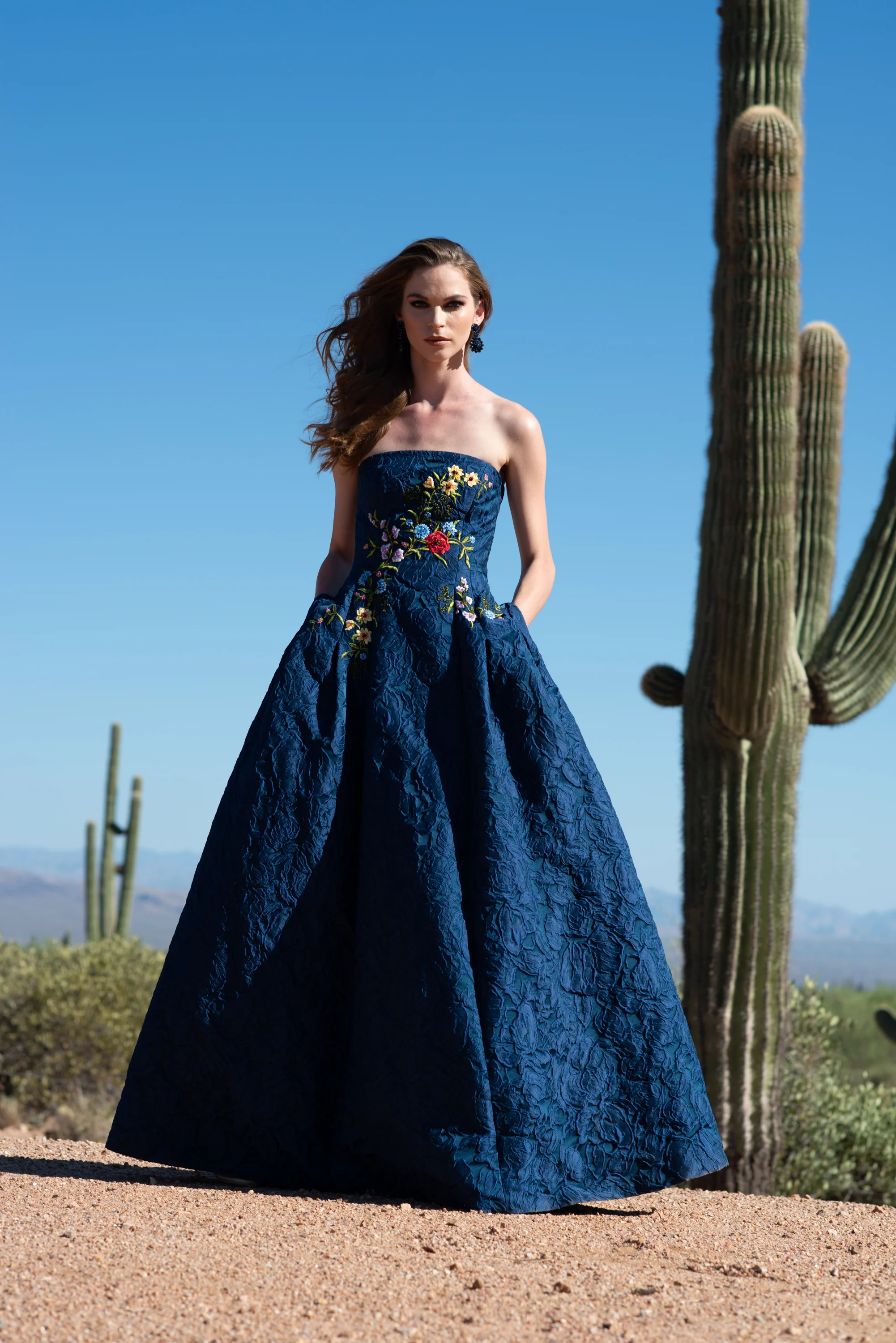 BELLE GOWN - MIDNIGHT - Image 3