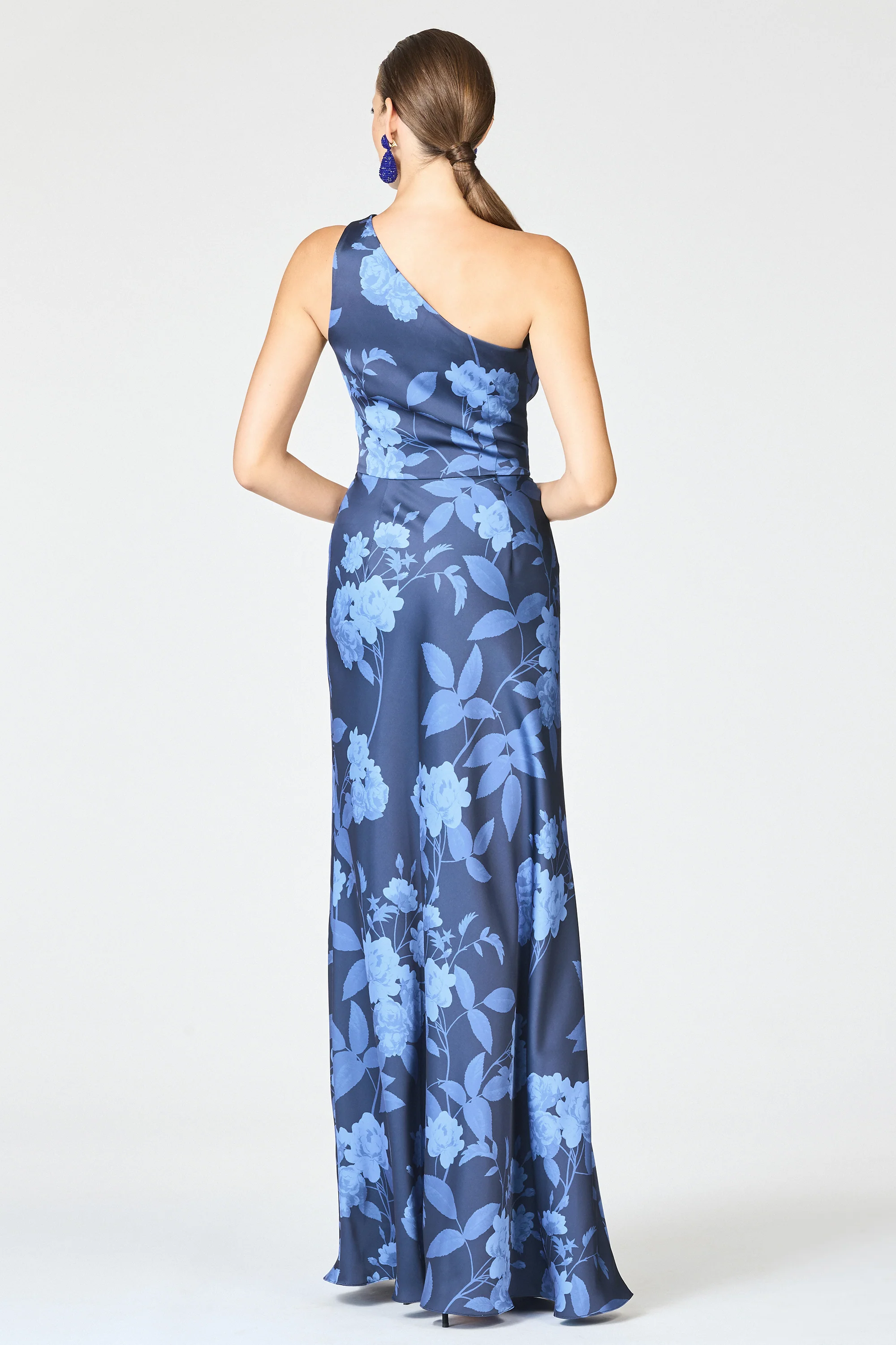 DELPHINE GOWN - GALAXY ROSES - Image 5