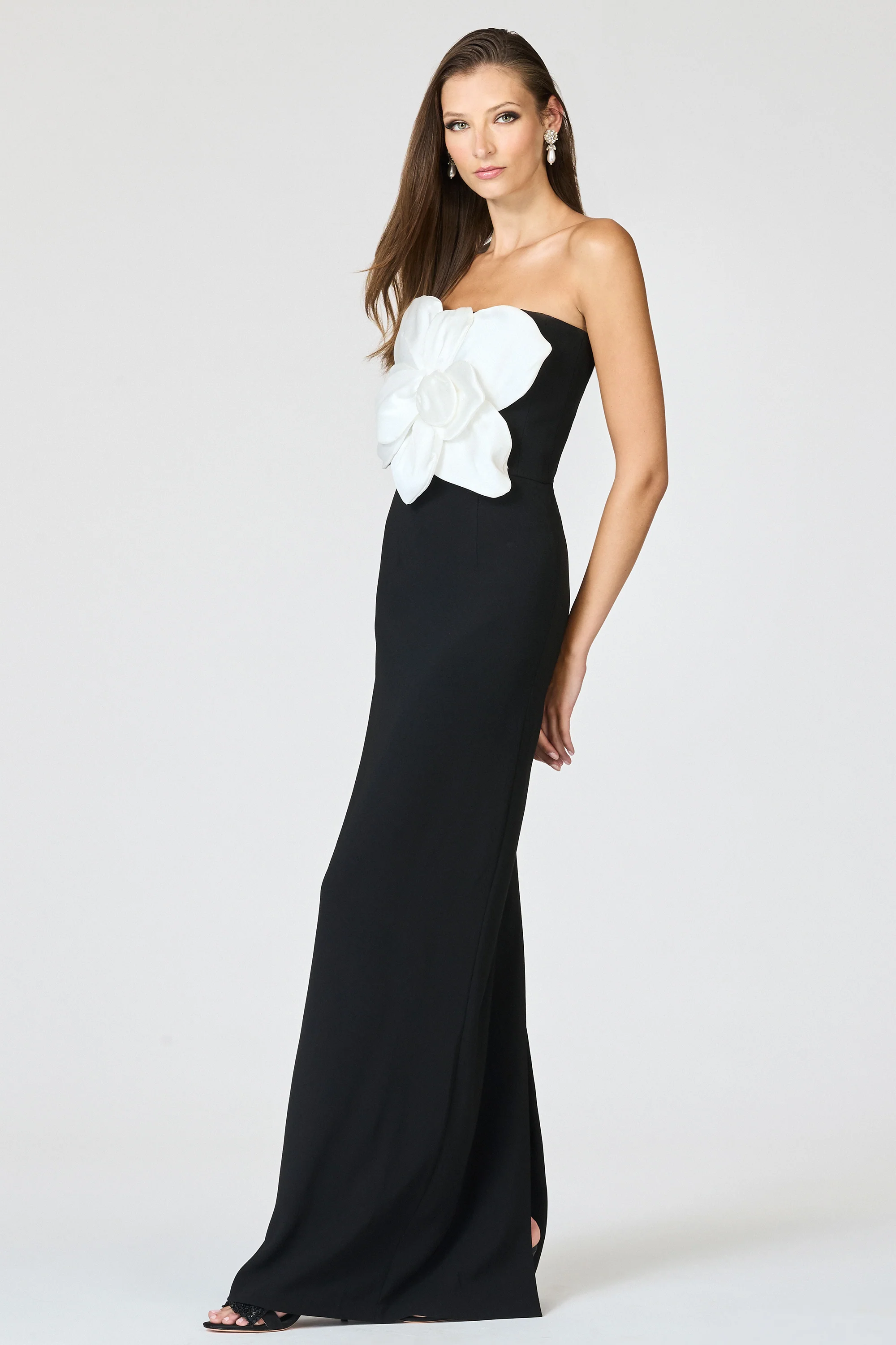 MARIST GOWN - IVORY BLACK - Image 4