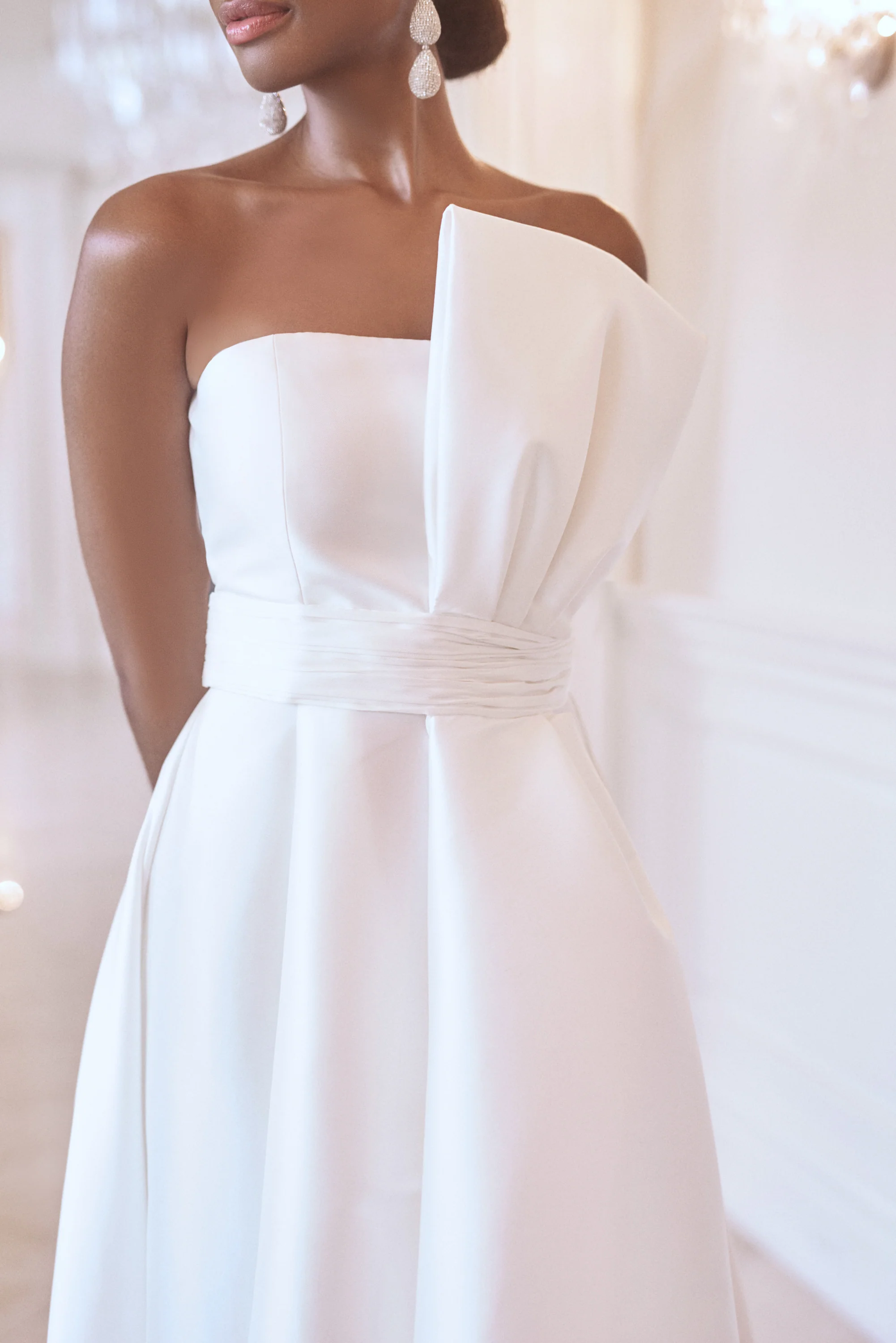 TARA GOWN - OFF WHITE - Image 5