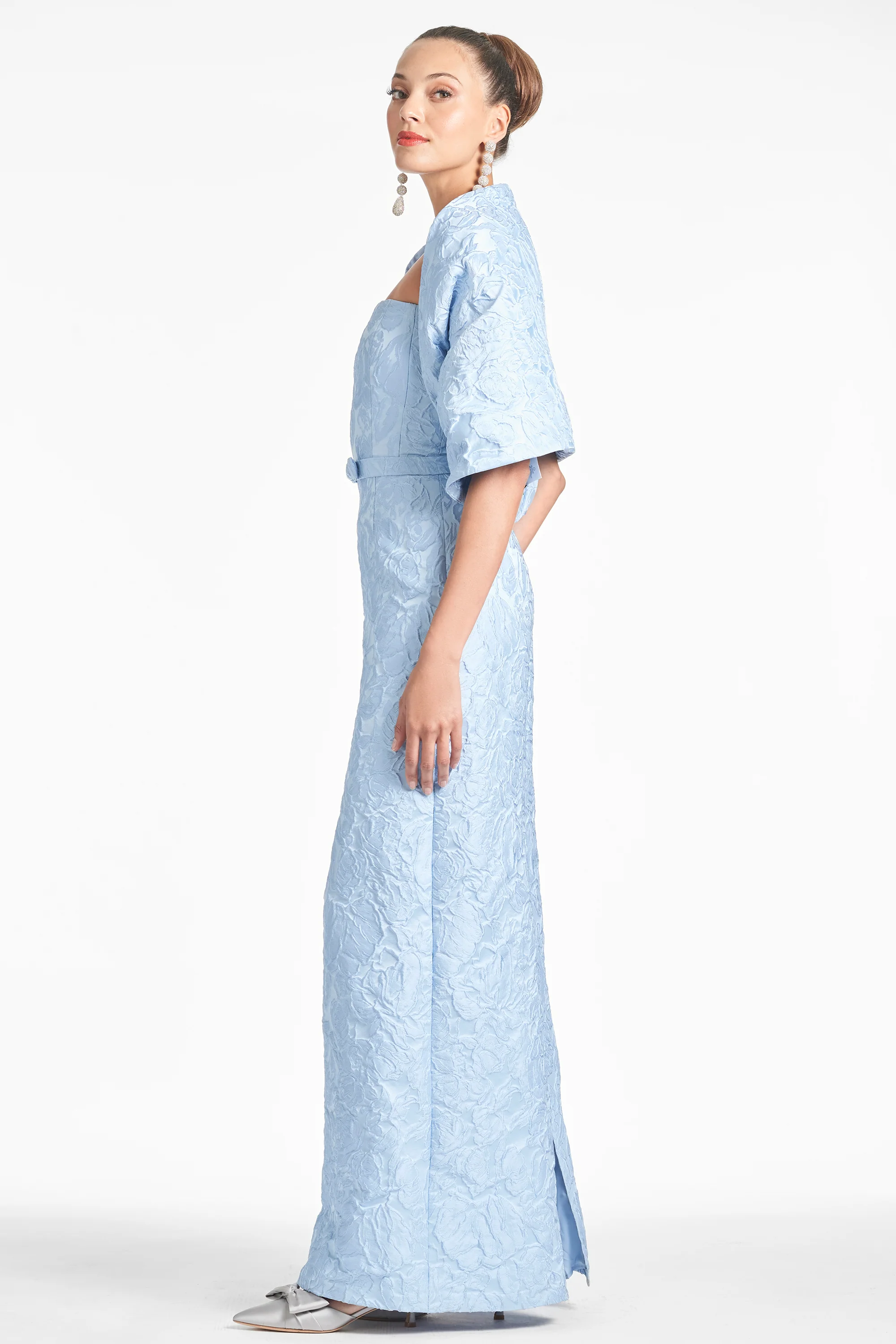 THE HUG SHAWL - ICE BLUE JACQUARD CLOQUE - Image 3