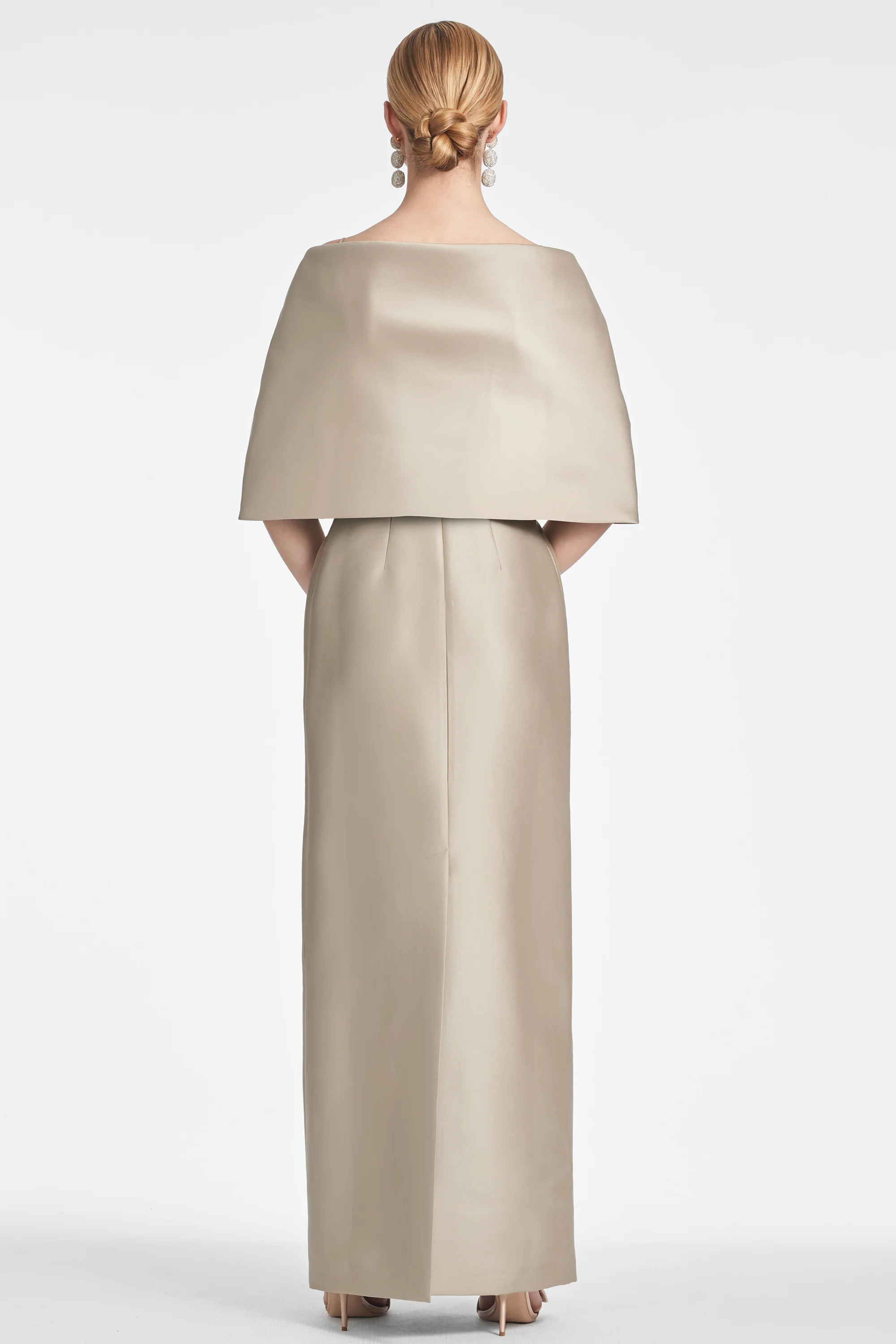 THE HUG SHAWL - PEWTER - Image 3